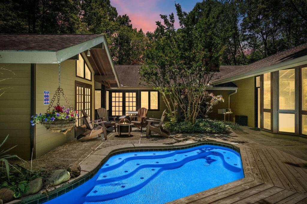 Bourbon Hollow Lodge With Hot Tub And Pool Plus Game Room Only 5 Min To Downtown Gatlinburg Exterior foto