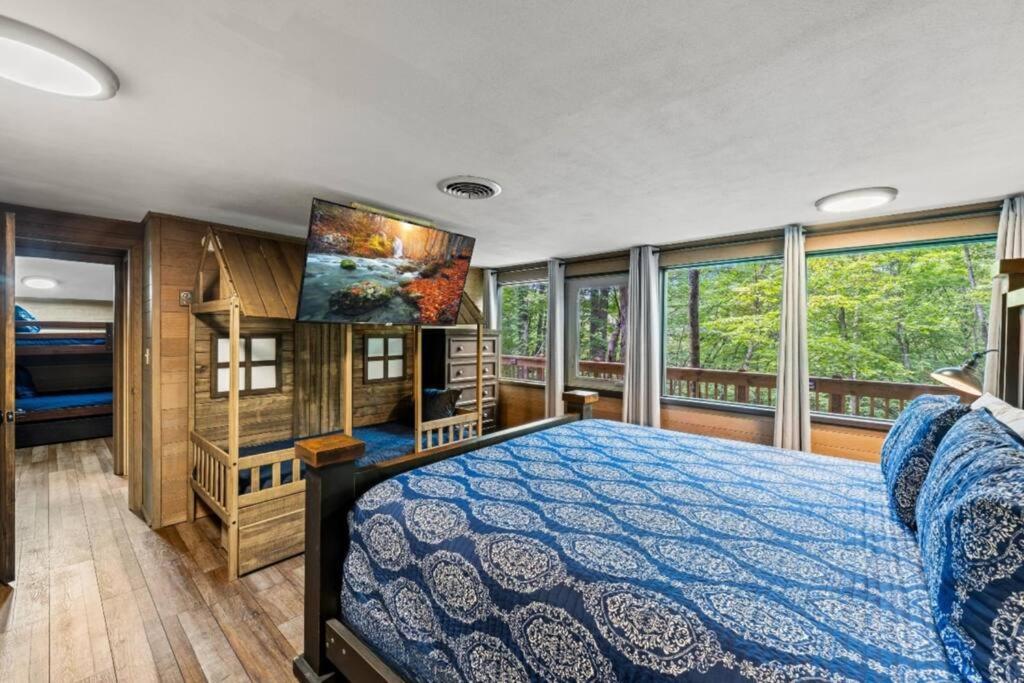 Bourbon Hollow Lodge With Hot Tub And Pool Plus Game Room Only 5 Min To Downtown Gatlinburg Exterior foto