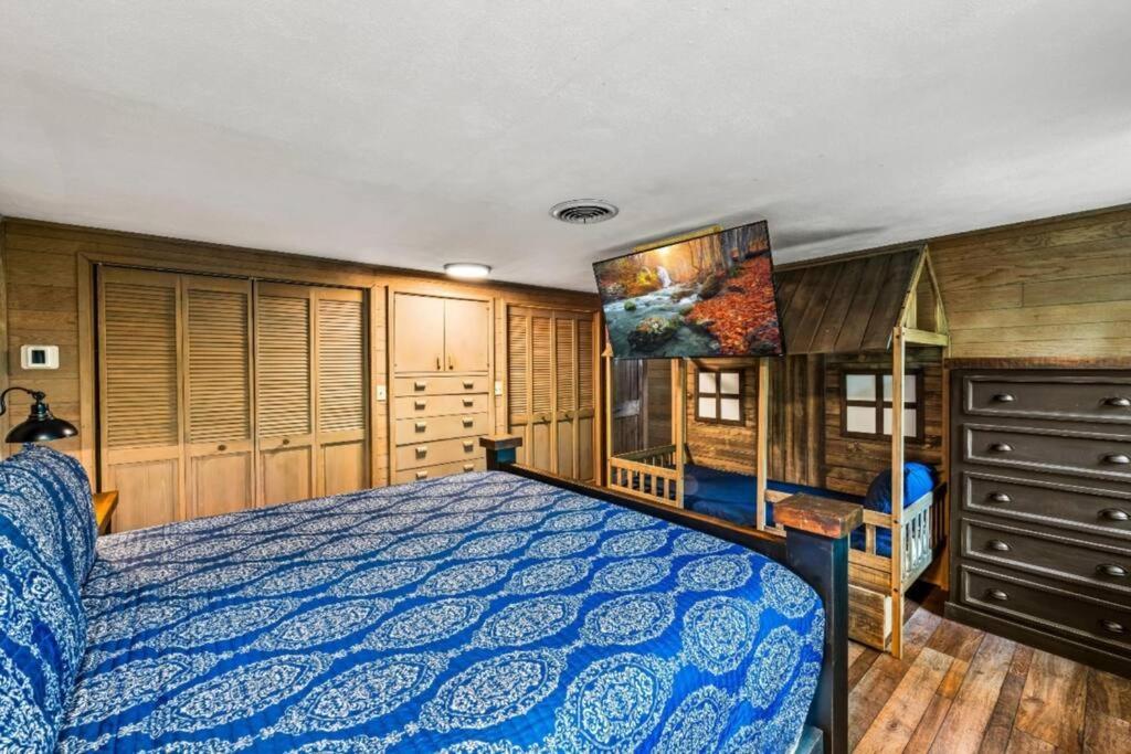 Bourbon Hollow Lodge With Hot Tub And Pool Plus Game Room Only 5 Min To Downtown Gatlinburg Exterior foto
